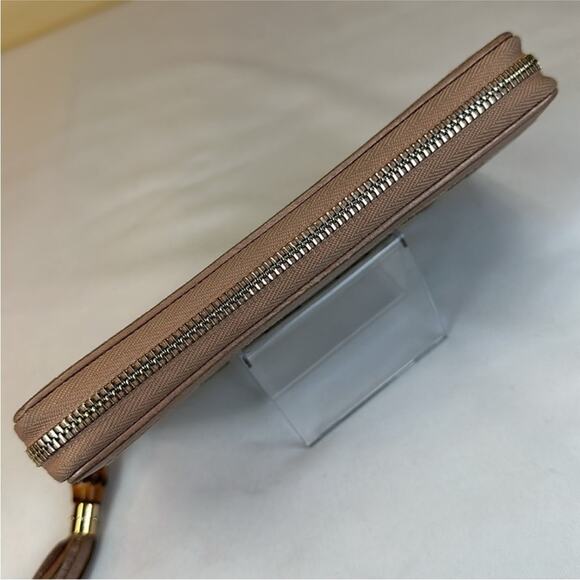 Gucci GG long zip wallet w/ pink metallic leather trim and interior - Picture 7 of 9